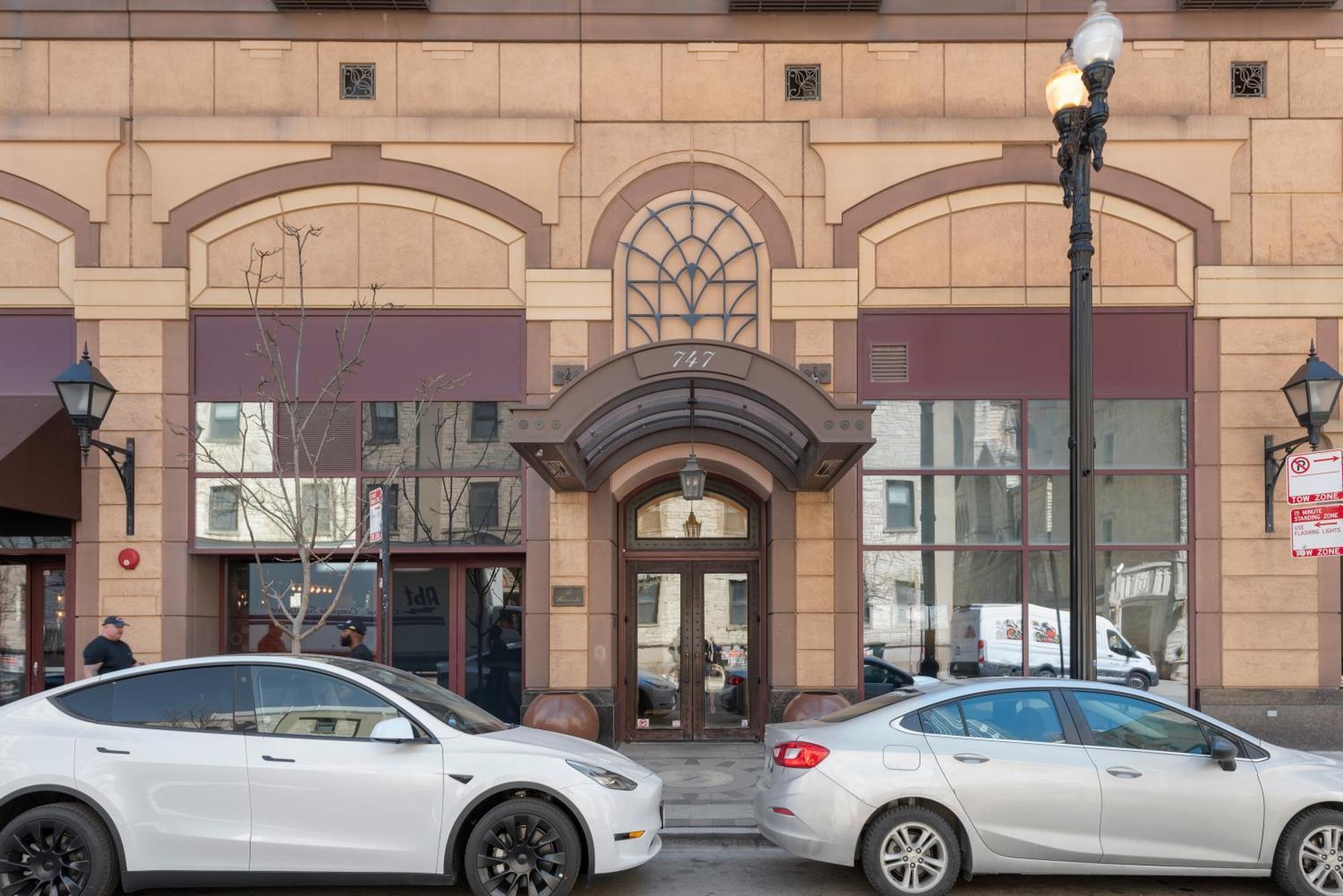 The Bernardin Gold Coast Luxury Apartments Near Magnificent Mile シカゴ エクステリア 写真