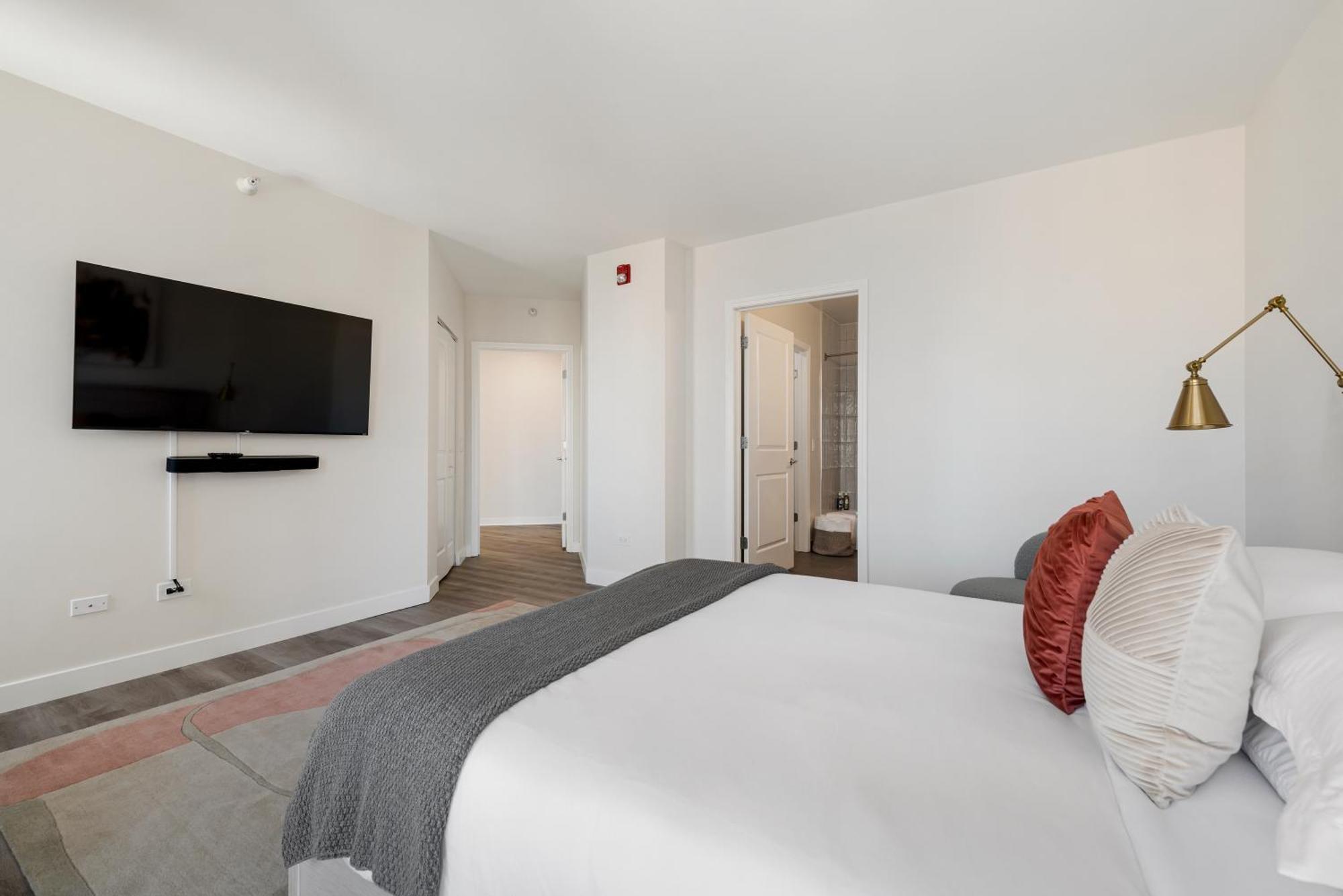 The Bernardin Gold Coast Luxury Apartments Near Magnificent Mile シカゴ エクステリア 写真