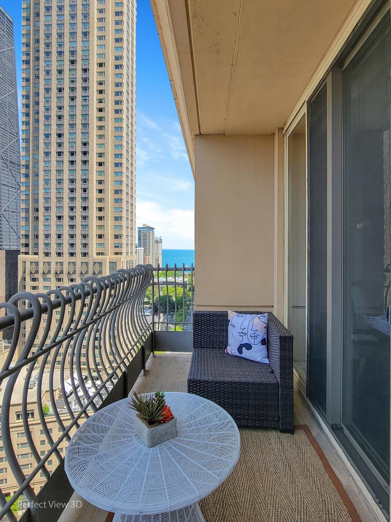 The Bernardin Gold Coast Luxury Apartments Near Magnificent Mile シカゴ エクステリア 写真